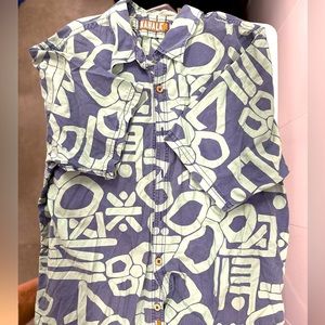 Kahala aloha button down. XXL just in time for your next trip to Hawaii.
